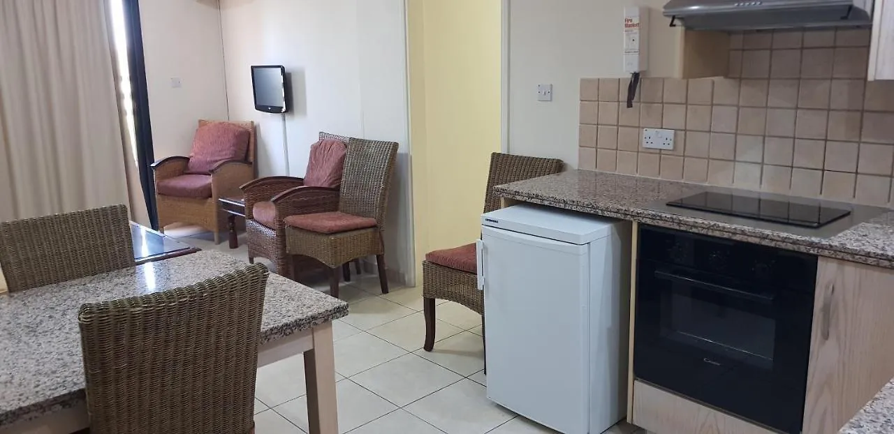 איה נאפה Senator Hotel Apartments - Adults Only 3*, איה נאפה