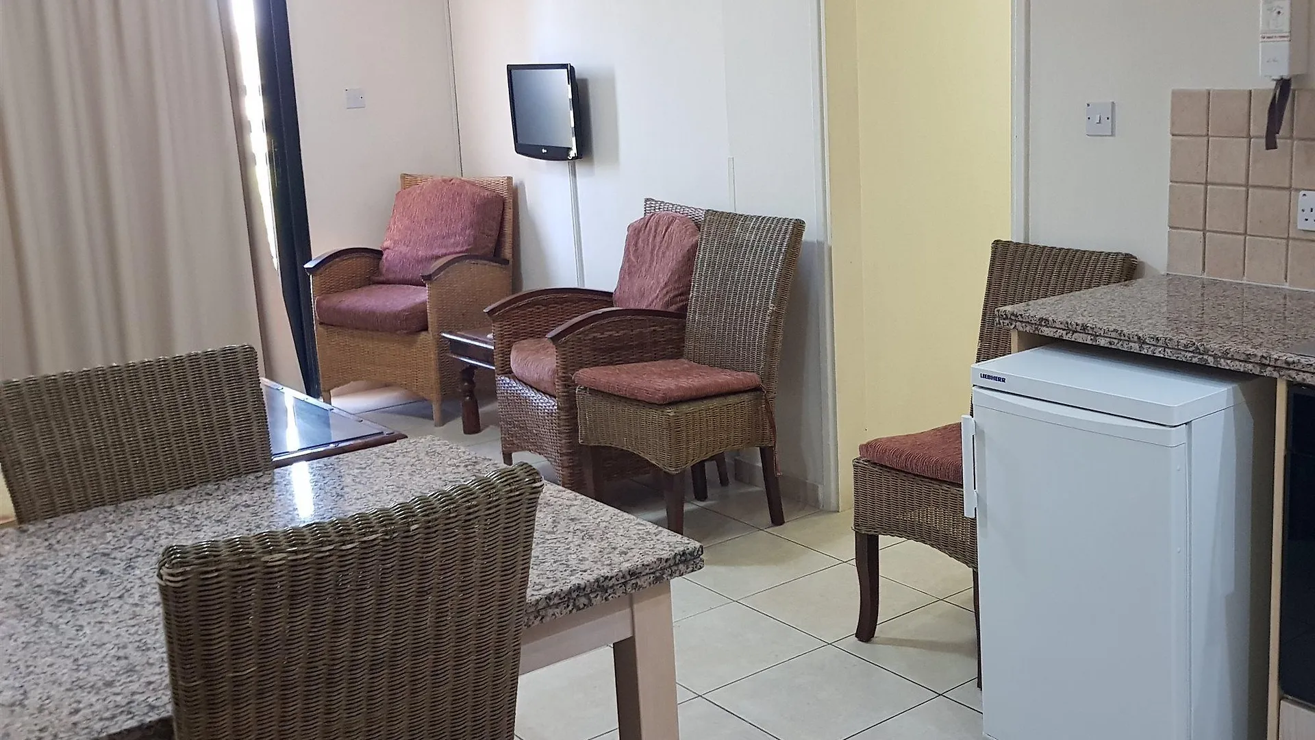 איה נאפה Senator Hotel Apartments - Adults Only 3*, איה נאפה