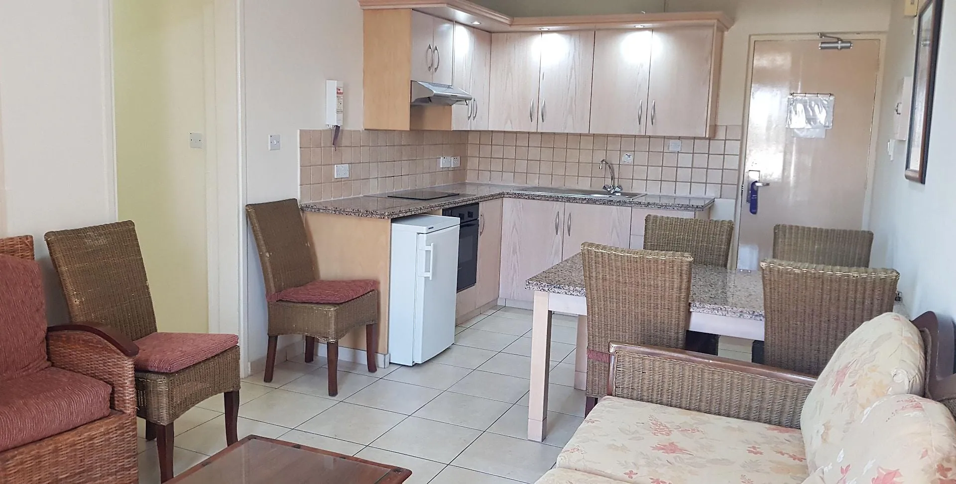 איה נאפה Senator Hotel Apartments - Adults Only מלון דירות