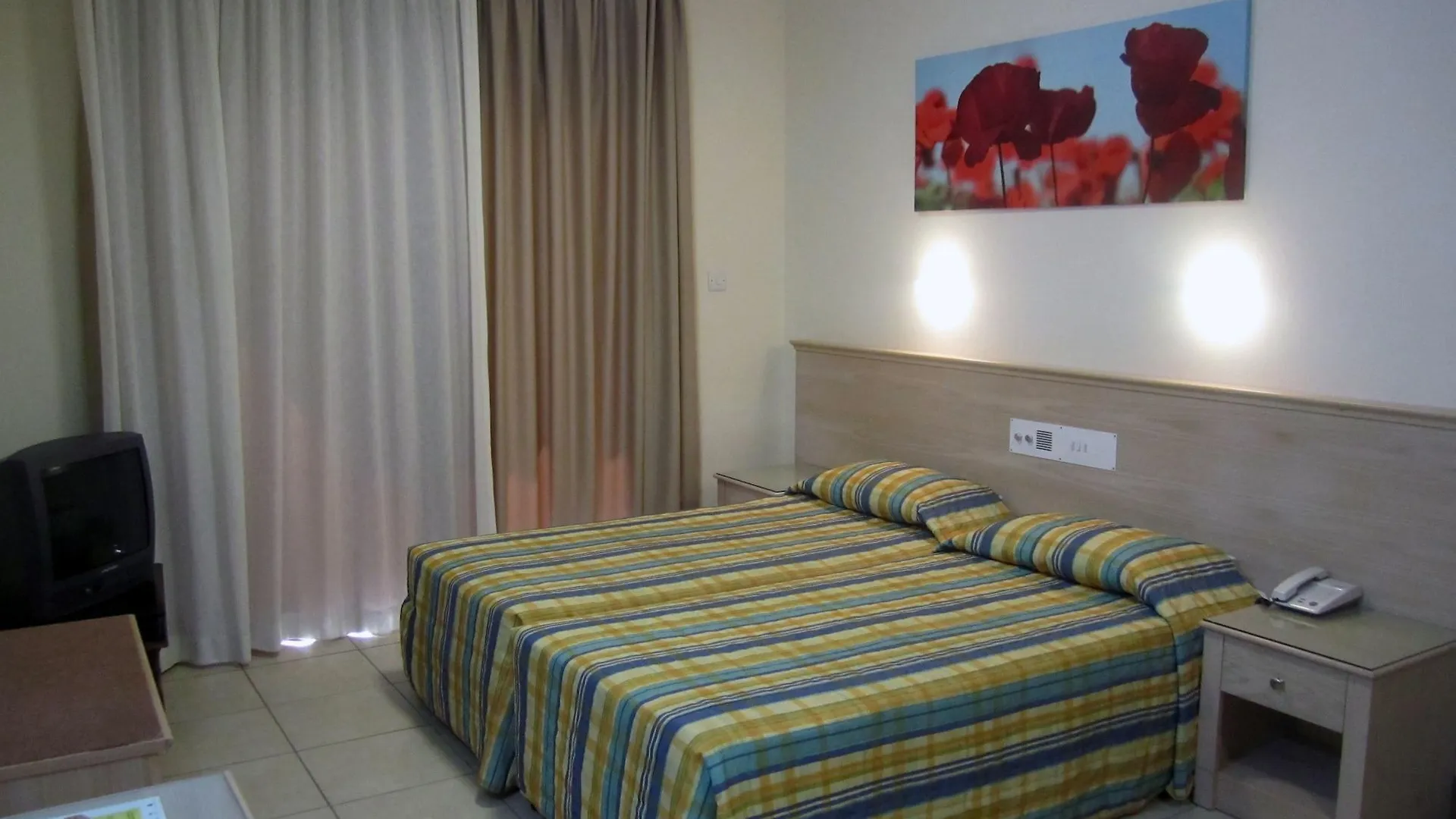 מלון דירות איה נאפה Senator Hotel Apartments - Adults Only