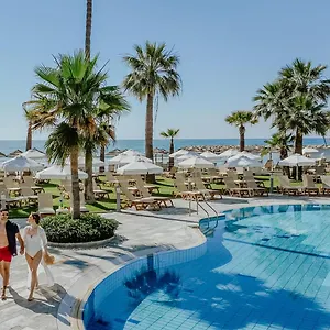Golden Bay Курортный комплекс Ларнака